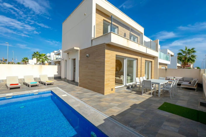 Image No.2-3 Bed Villa for sale