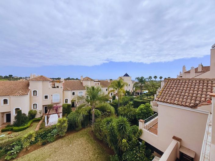 Image No.18-4 Bed Townhouse for sale