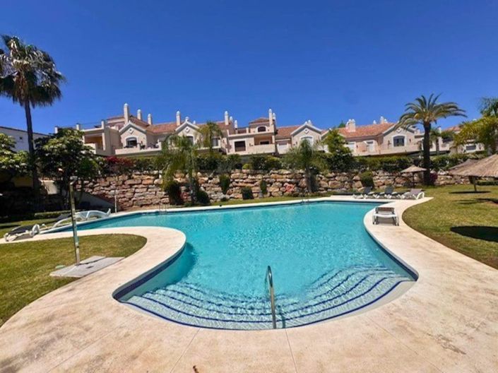 Image No.27-4 Bed Townhouse for sale