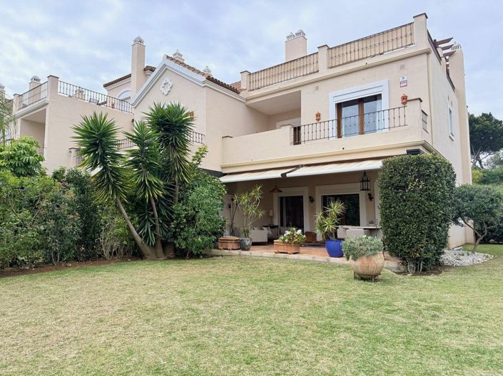 Image No.29-4 Bed Townhouse for sale