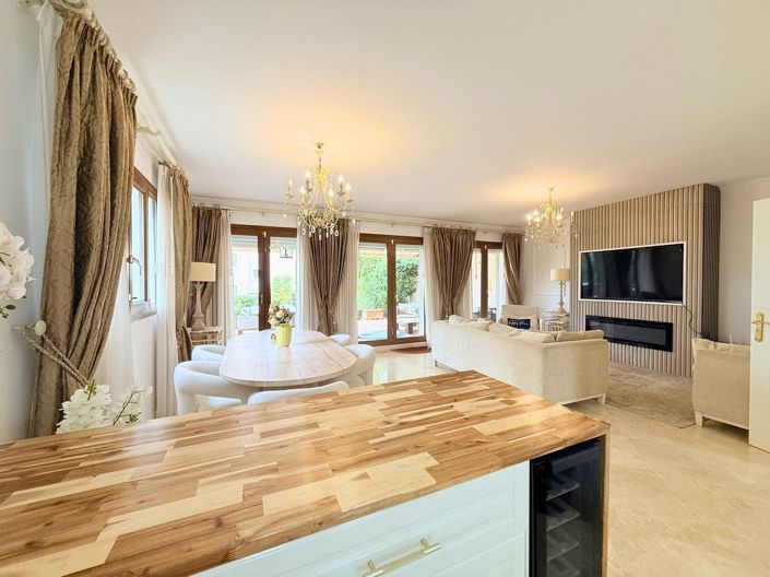Image No.3-4 Bed Townhouse for sale