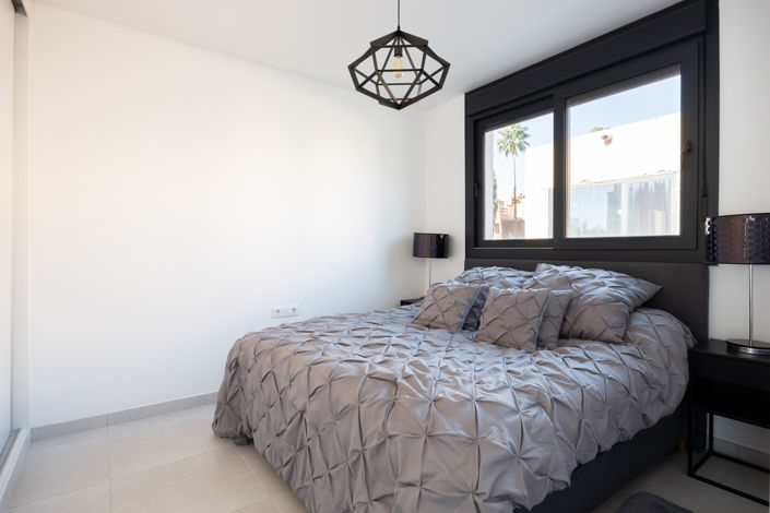 Image No.17-3 Bed Townhouse for sale