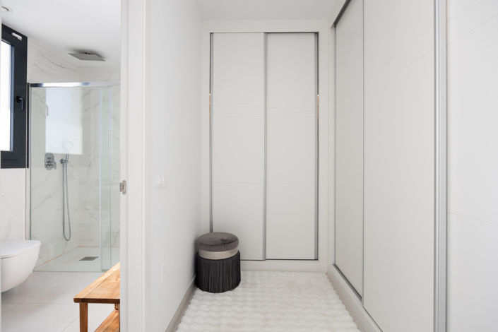 Image No.20-3 Bed Townhouse for sale