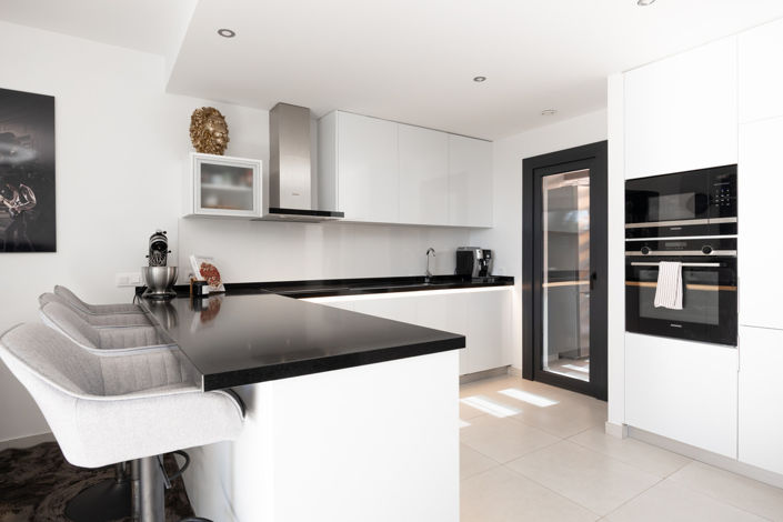 Image No.8-3 Bed Townhouse for sale