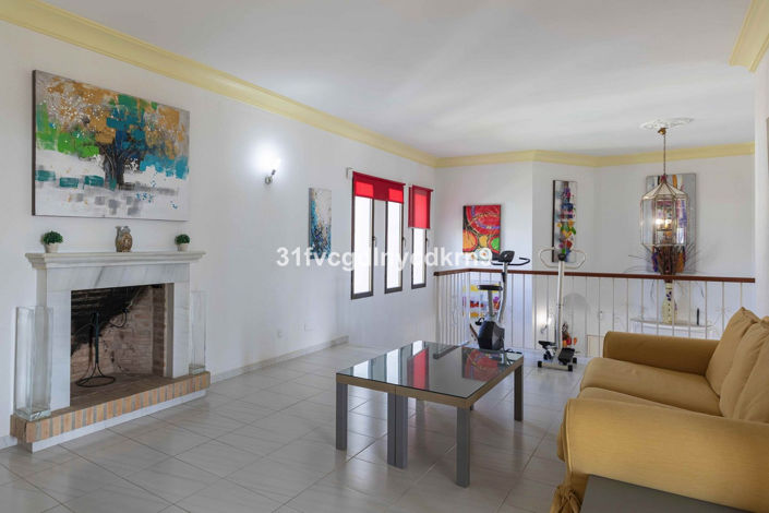 Image No.15-5 Bed Villa for sale