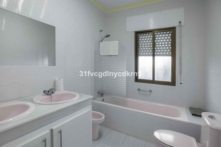 Image No.23-5 Bed Villa for sale