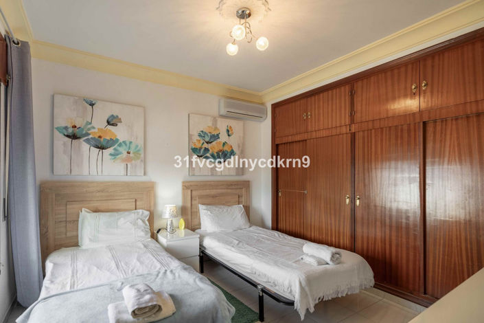 Image No.25-5 Bed Villa for sale