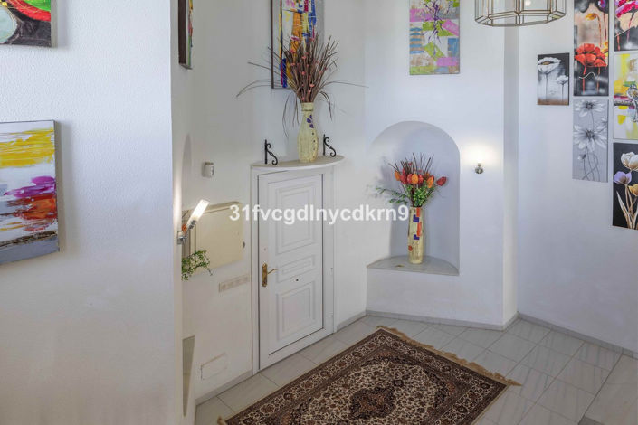 Image No.30-5 Bed Villa for sale