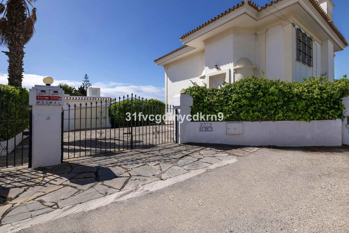 Image No.6-5 Bed Villa for sale
