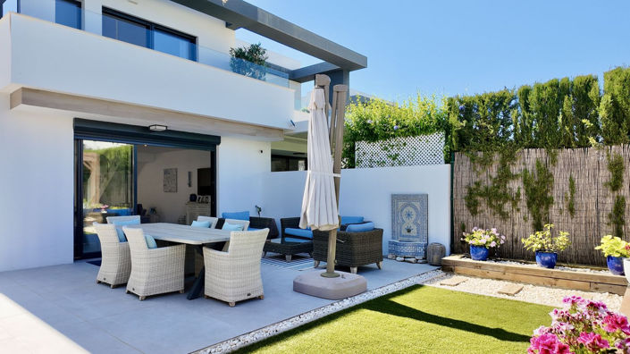 Image No.40-4 Bed Semi-Detached for sale