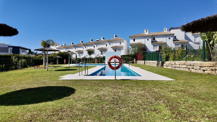 Image No.43-4 Bed Semi-Detached for sale