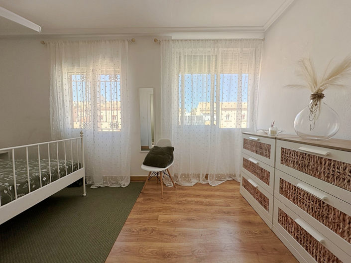 Image No.13-3 Bed Townhouse for sale