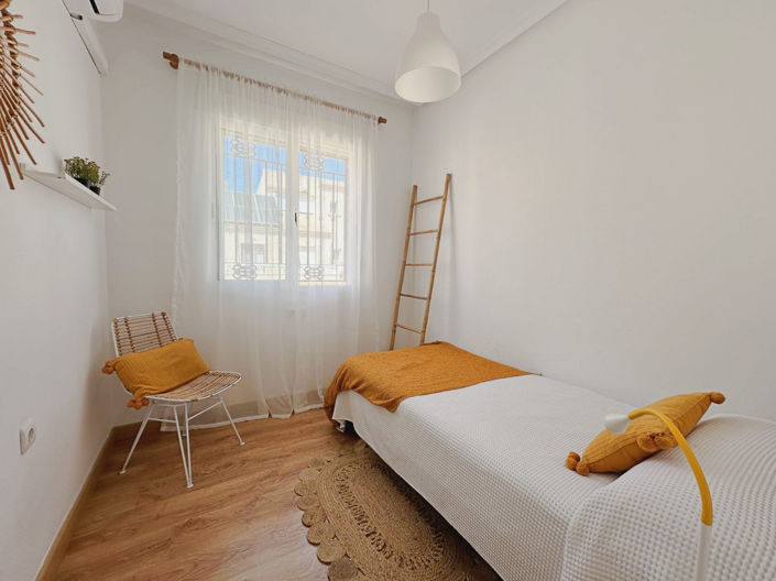 Image No.15-3 Bed Townhouse for sale