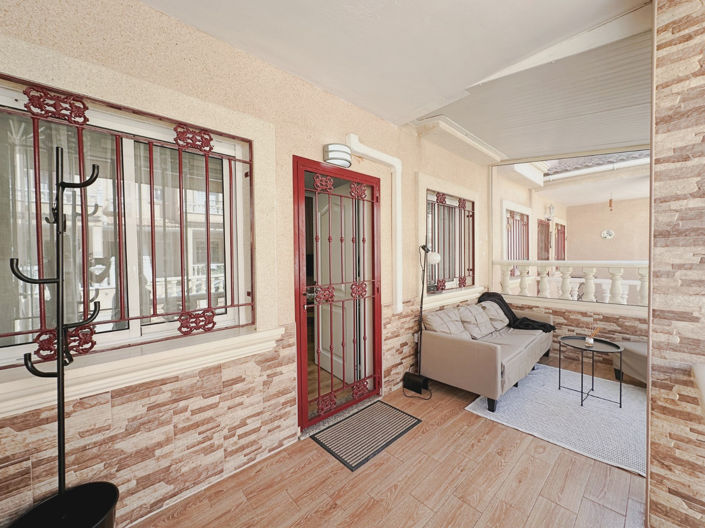 Image No.21-3 Bed Townhouse for sale