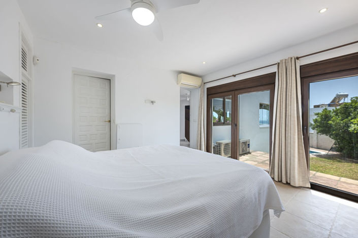 Image No.38-4 Bed Villa for sale