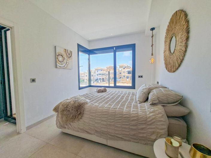 Image No.17-3 Bed Villa for sale