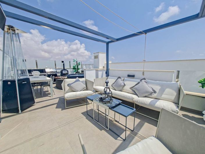 Image No.20-3 Bed Villa for sale
