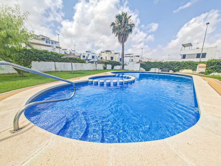 Image No.33-3 Bed Villa for sale