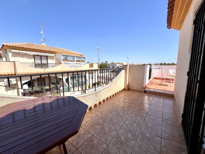 Image No.19-3 Bed Townhouse for sale