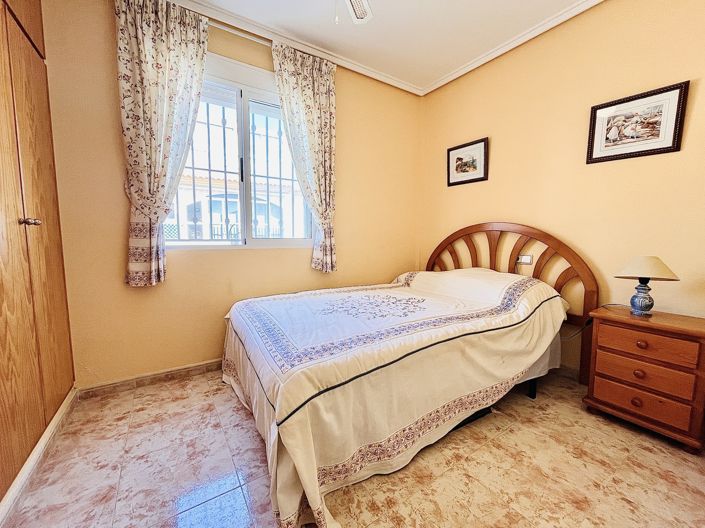 Image No.9-3 Bed Townhouse for sale