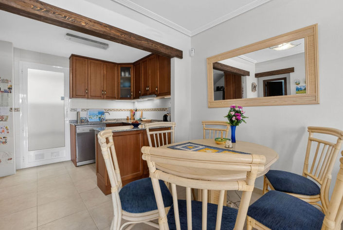 Image No.10-4 Bed Townhouse for sale