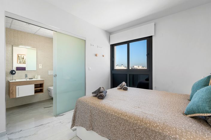 Image No.15-2 Bed Apartment for sale