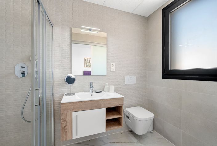 Image No.18-2 Bed Apartment for sale