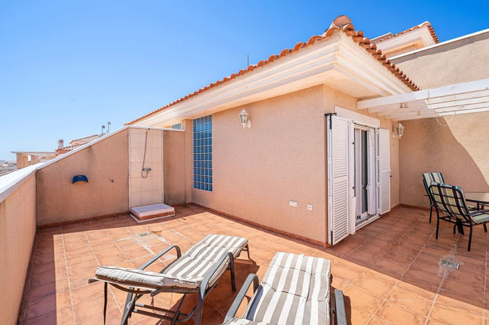 Image No.22-3 Bed Townhouse for sale
