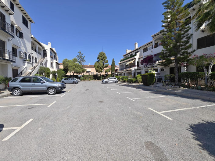 Image No.27-3 Bed Apartment for sale
