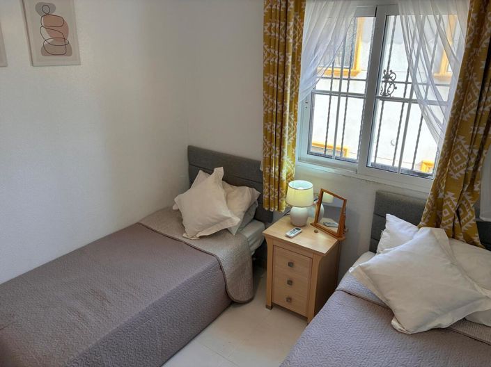 Image No.28-2 Bed Apartment for sale