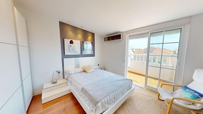 Image No.30-3 Bed Villa for sale