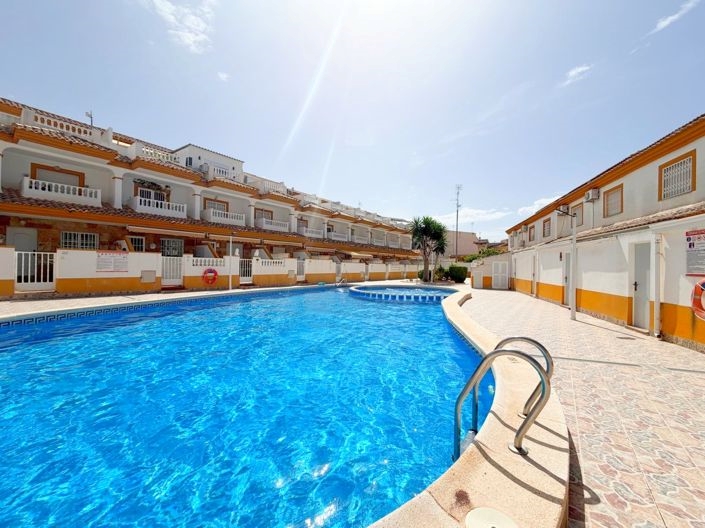 Image No.33-3 Bed Villa for sale
