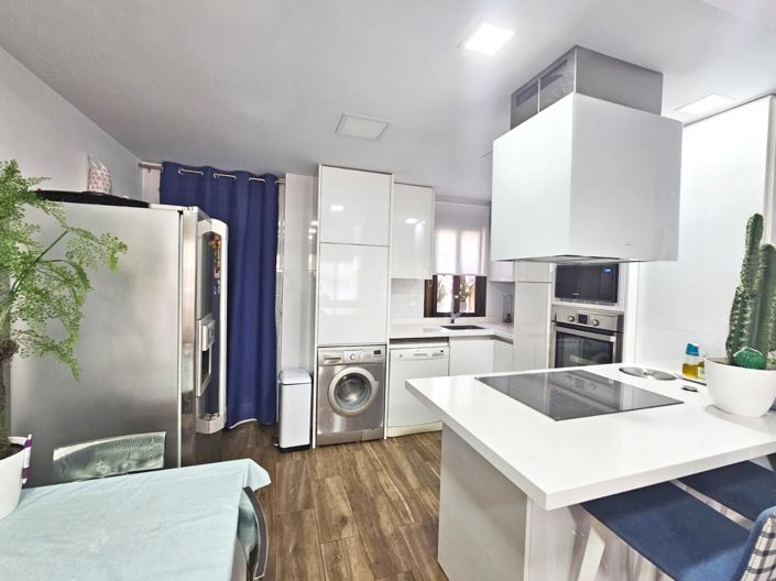 Image No.9-2 Bed Apartment for sale