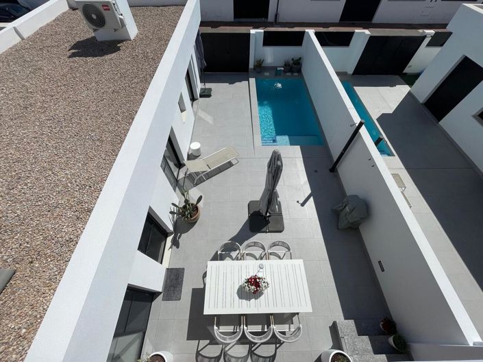 Image No.23-3 Bed Villa for sale