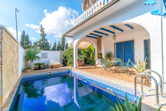Image No.2-4 Bed Townhouse for sale