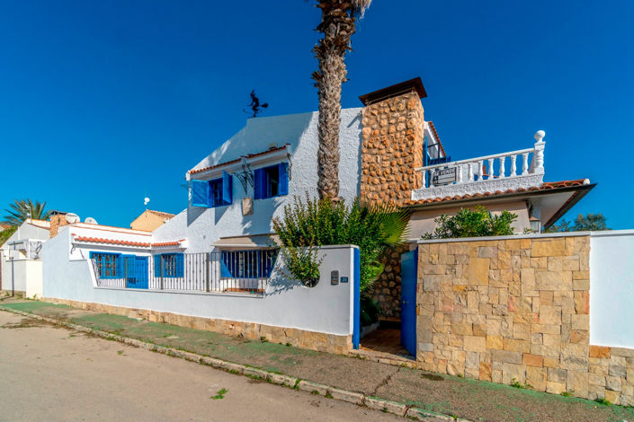 Image No.31-4 Bed Townhouse for sale