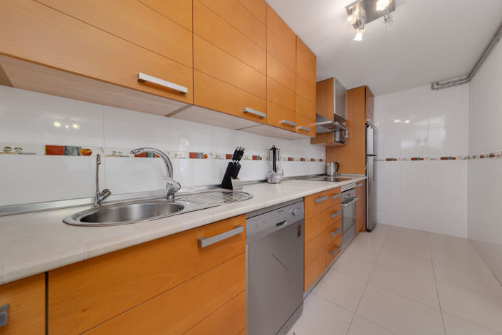Image No.10-3 Bed Townhouse for sale