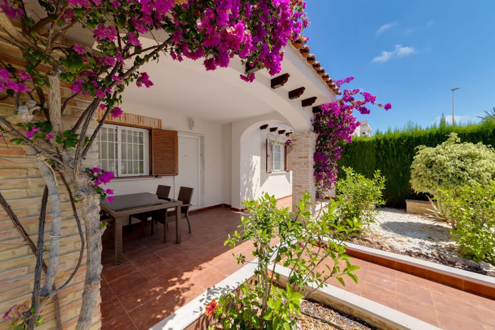 Image No.3-3 Bed Townhouse for sale