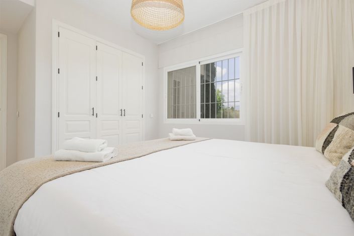 Image No.19-2 Bed Apartment for sale