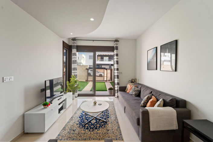 Image No.24-2 Bed Semi-Detached for sale