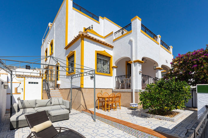 Image No.4-3 Bed Semi-Detached for sale