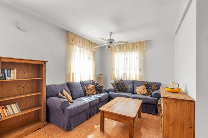 Image No.9-3 Bed Semi-Detached for sale