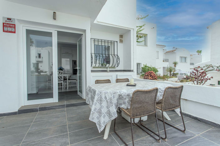Image No.4-2 Bed Semi-Detached for sale