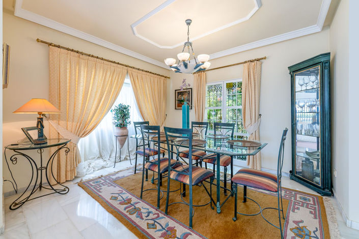 Image No.17-3 Bed Villa for sale