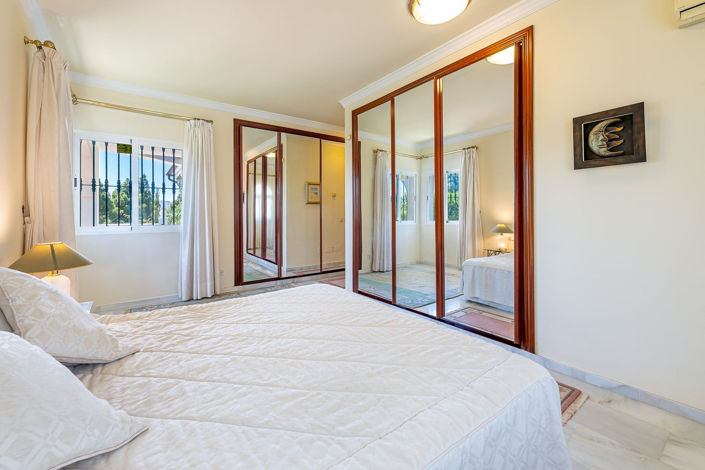 Image No.31-3 Bed Villa for sale
