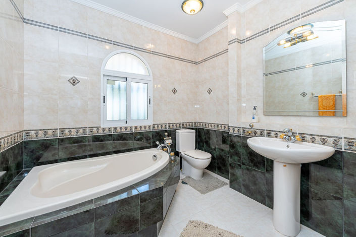 Image No.34-3 Bed Villa for sale