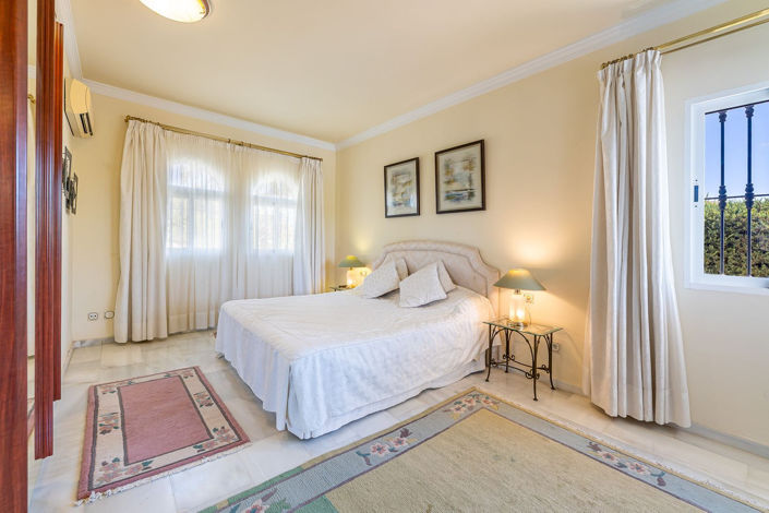 Image No.8-3 Bed Villa for sale