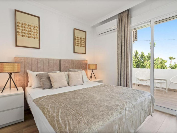 Image No.22-6 Bed Villa for sale