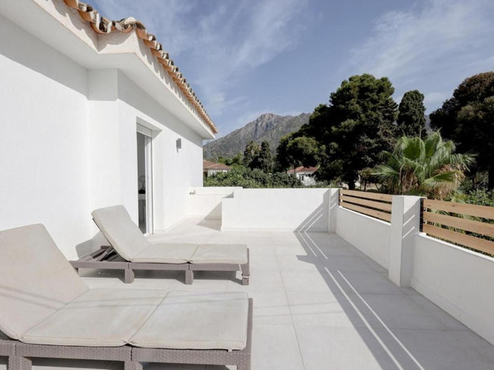 Image No.25-6 Bed Villa for sale