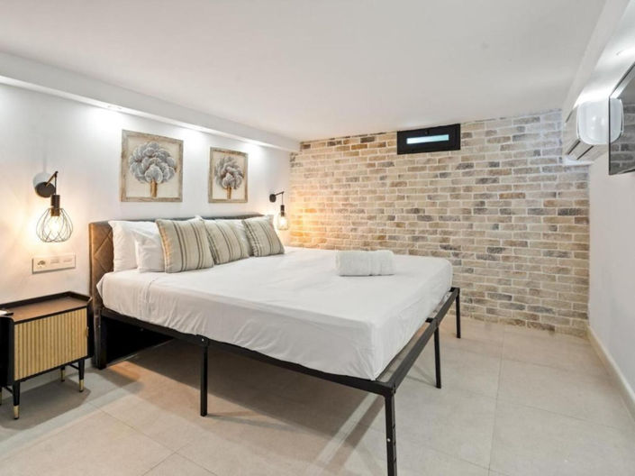 Image No.48-6 Bed Villa for sale